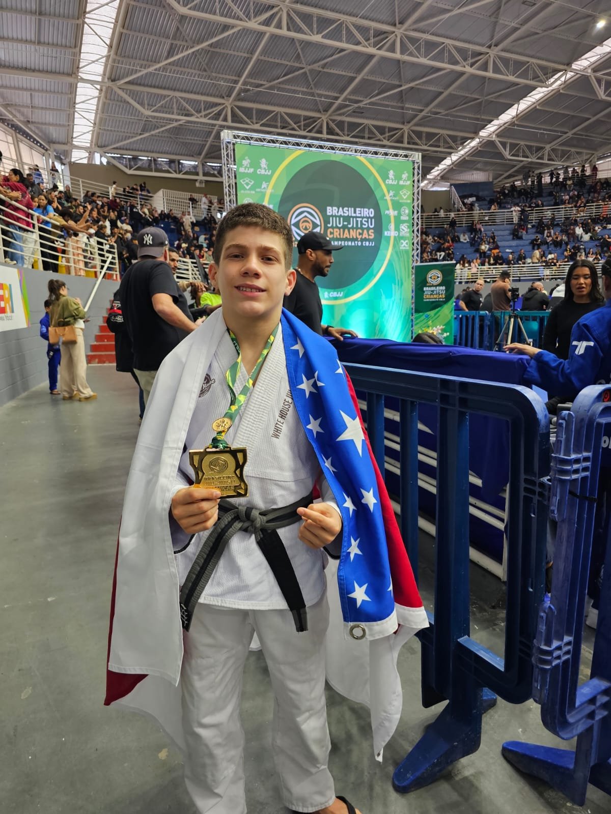Gabriel Mesquita conquista ouro no Brasileiro Kids