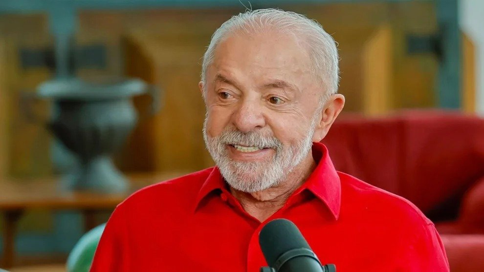 Lula assina decreto que eleva Bolsa Família de R$ 600 para R$ 691