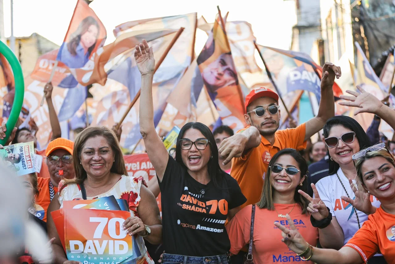 Shádia Fraxe destaca UBS Deodato durante caminhada na Glória