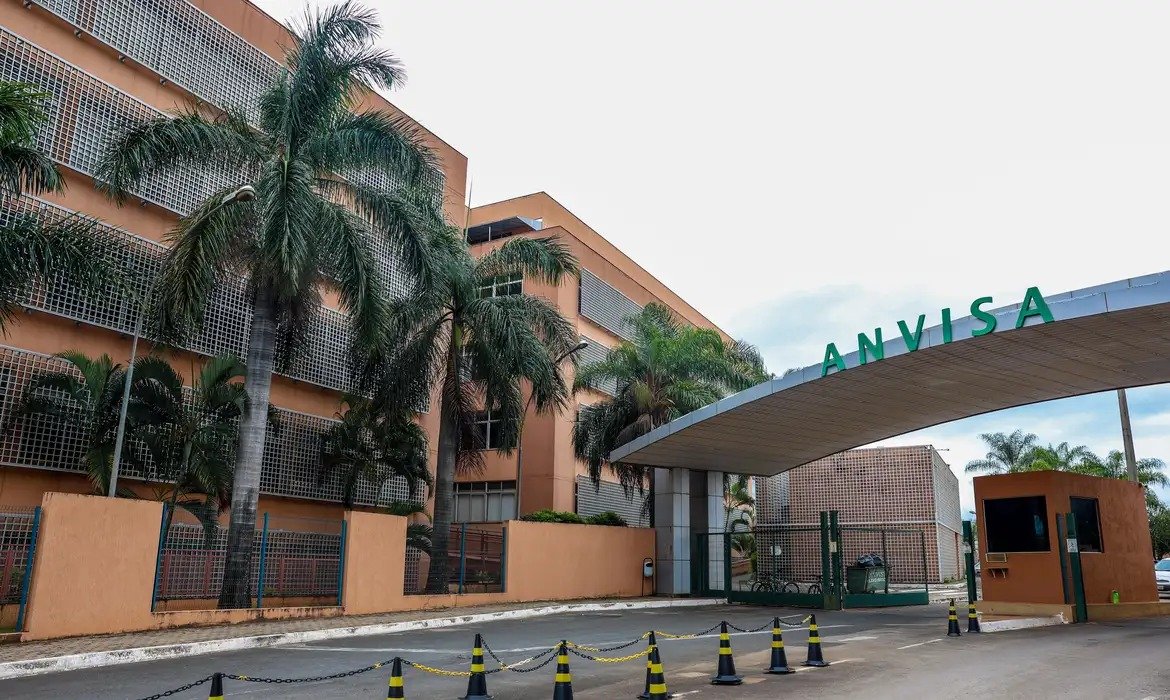 Anvisa condena “tutorial” de tirzepatida em pó nas redes sociais