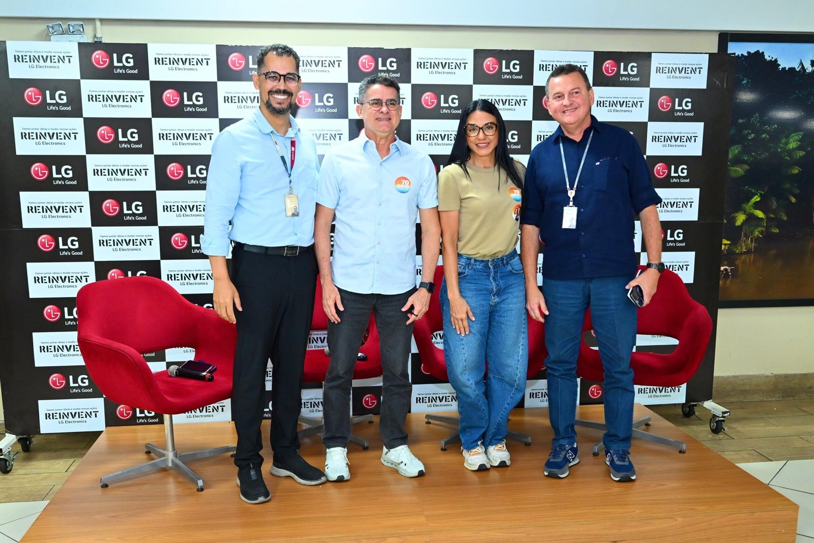 David apresenta proposta para Zona Franca durante visita à LG