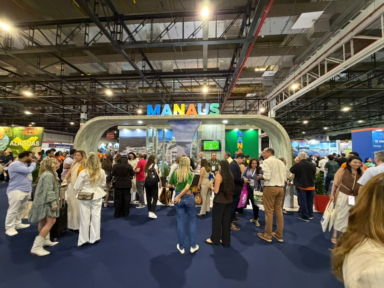 Manaus apresenta atrativos turísticos em feira de São Paulo
