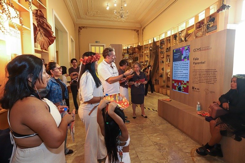 Exposição em Manaus relembra histórias vividas na pandemia