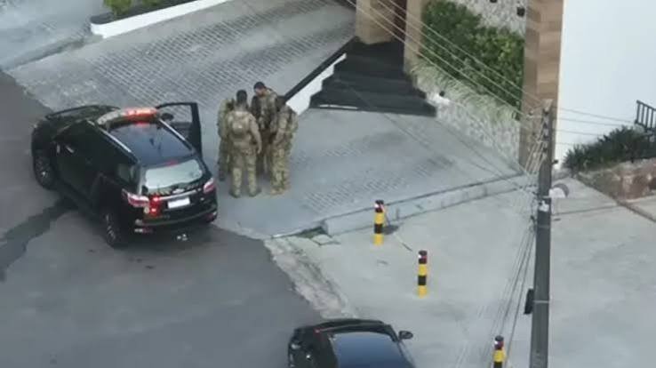 Polícia Federal cumpre ordens judiciais em operação na SSP-AM