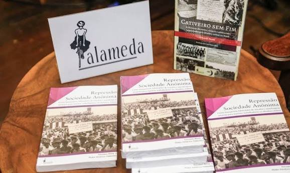 Livro pesquisa cinco montadoras na ditadura brasileira
